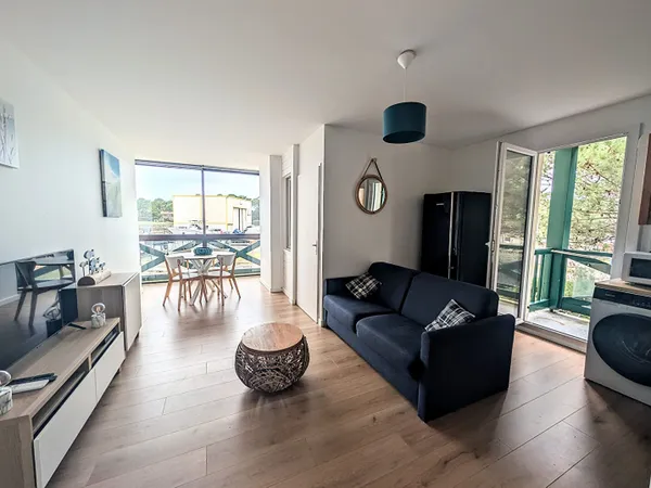 Superbe T1 BIS avec balcon et parking privatif a Capbreton au porte de Hossegor