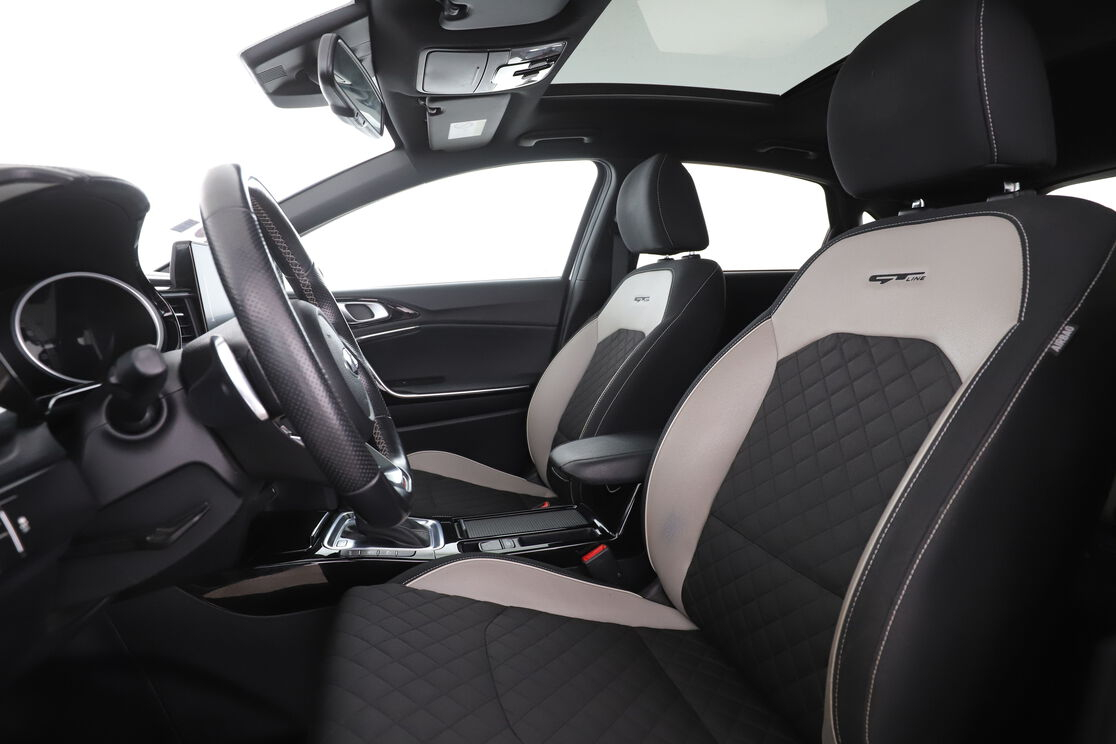 Kia cee'd 1.4 T-GDi ISG GT Line DCT7 — photo 9