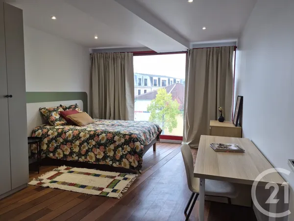 Appartement 1 pièce 133 m²