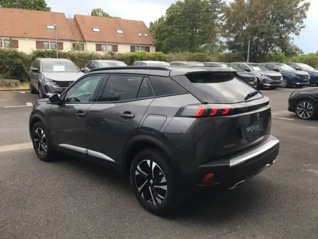 Peugeot 2008 puretech 130 s&amp;s bvm6 — photo 7