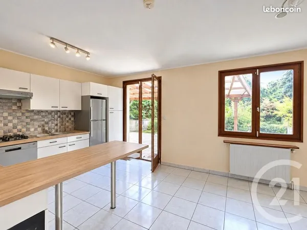 Maison 6 pièces 100 m²