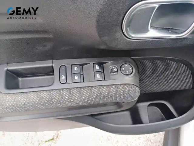 Citroën C3 Aircross puretech 130 s&amp;s eat6 — photo 32
