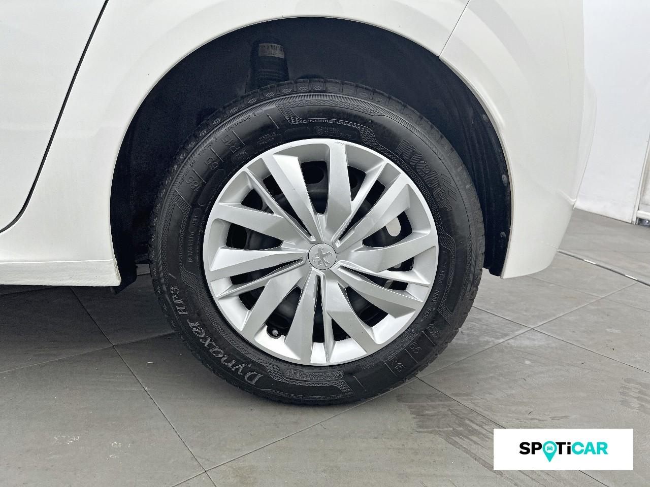 Peugeot 208 1.2 puretech 75ch s&s premium — photo 11
