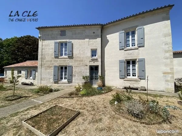 Maison 6 pièces 145 m²