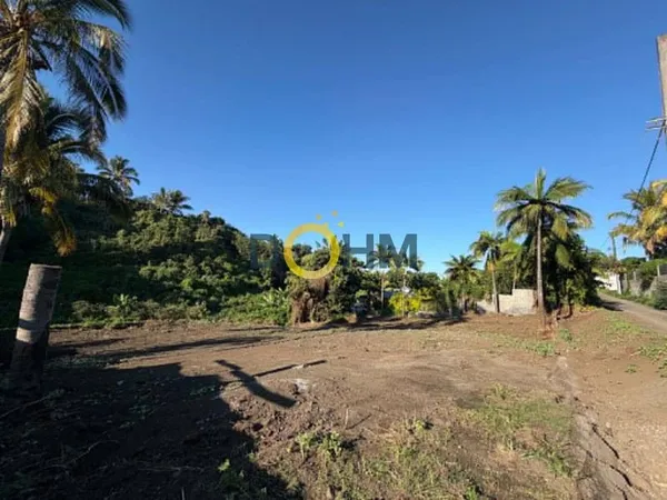 Terrain constructible 601 m²
