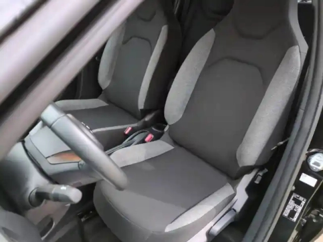 Toyota Aygo X 1.0 vvt-i 72ch dynamic s-cvt my24 — photo 12