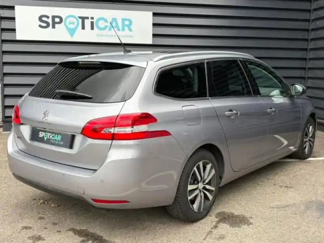 Peugeot 308 sw 1.2 puretech 130ch e6.c s&amp;s allure eat8 — photo 3