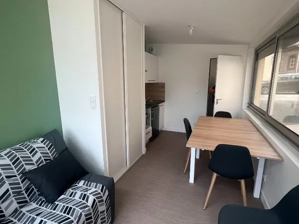 Studio 1 pièce 17 m²