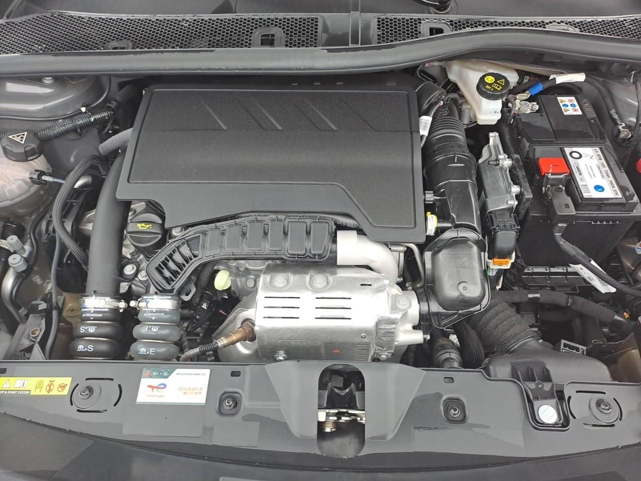 Peugeot 2008 puretech 100 s&s bvm6 allure — photo 16