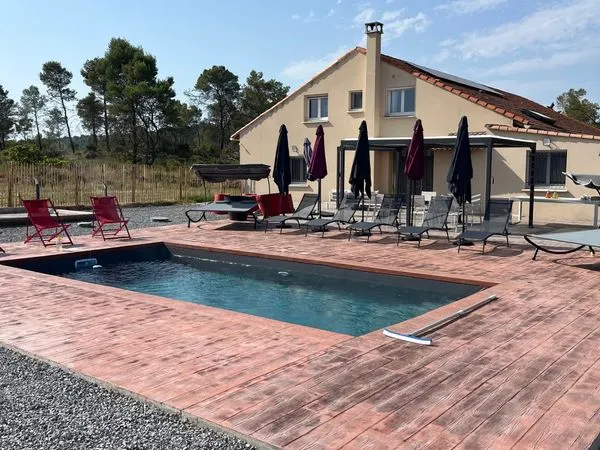 Maison individuelle avec piscine