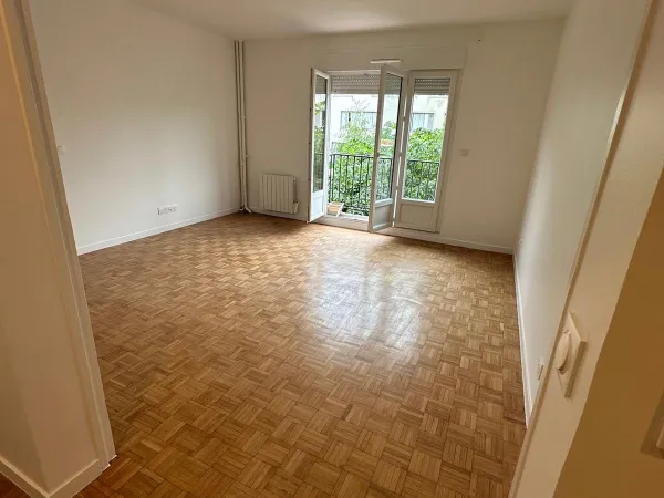 Location 3 pièces 75m2 Saint-Denis