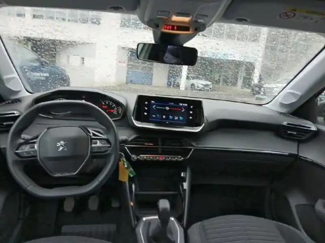 Peugeot 208 puretech 75 s&amp;s bvm5 style — photo 16