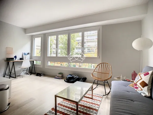 APPARTEMENT - 30,07 m2 - PARIS 18€ - RUE VAUVENARGUES