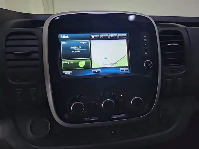 Renault Trafic combi l1 dci 145 energy s&amp;s — photo 15