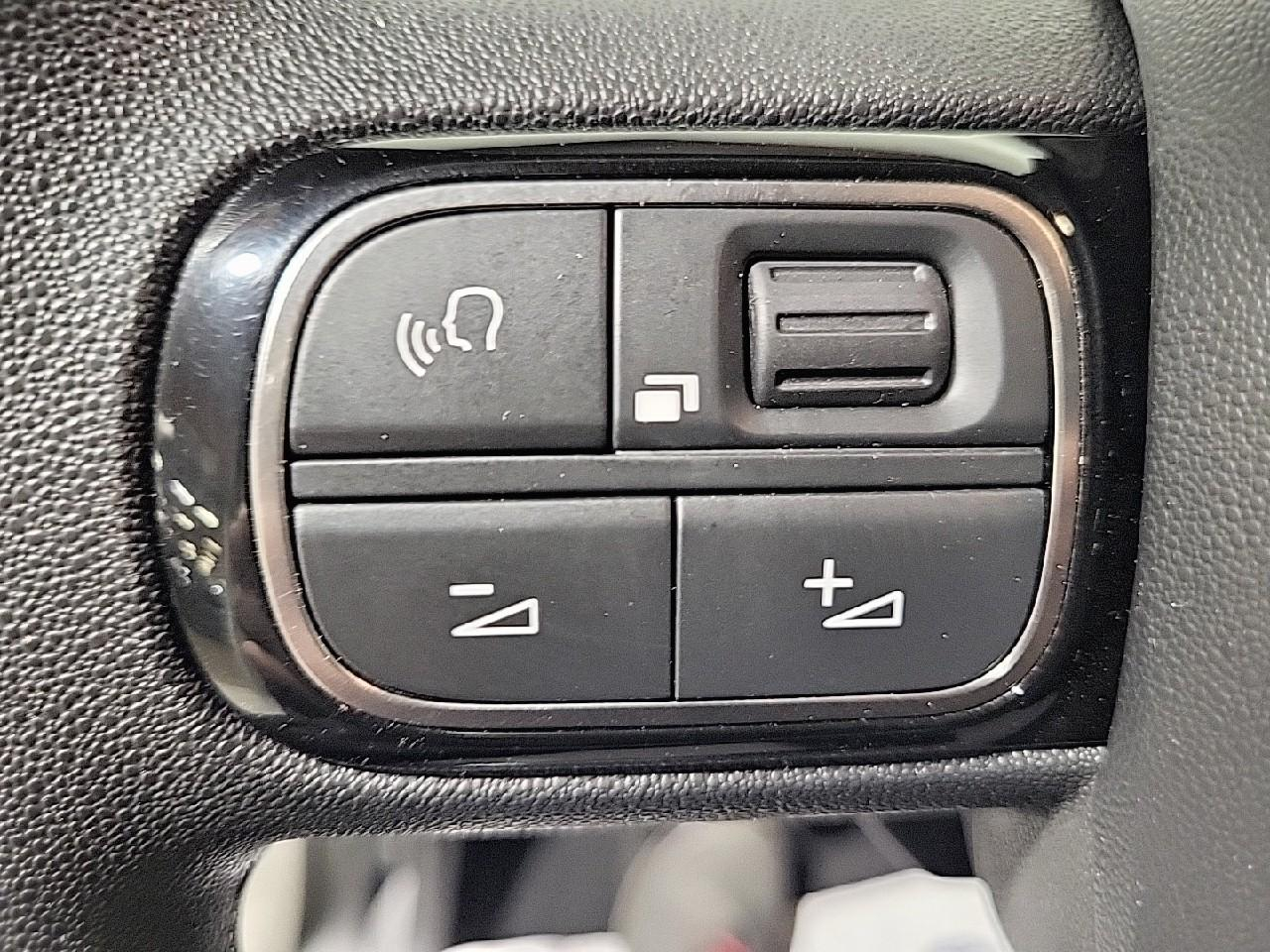 Citroën Berlingo van m 650 bluehdi 100 s&s driver — photo 18