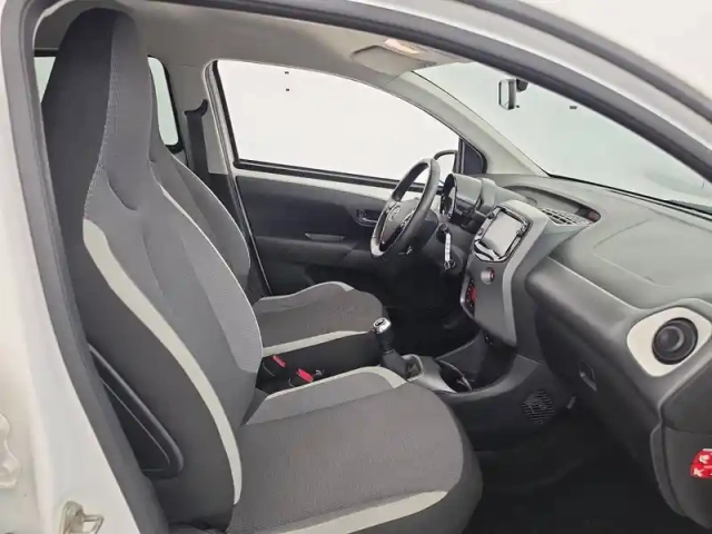 Toyota Aygo 1.0 vvt-i — photo 31