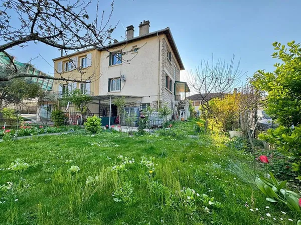 Maison 6 pièces 100 m²