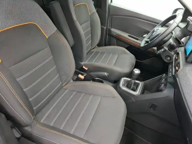 Dacia Sandero tce 90 - 22 — photo 9
