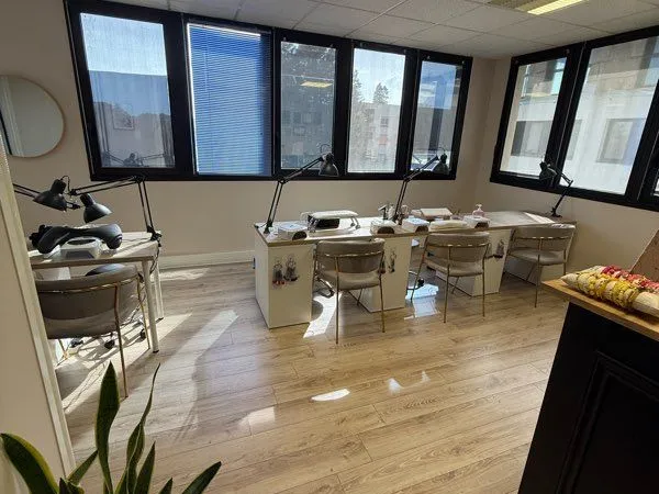 Coworking prothésiste ongulaire