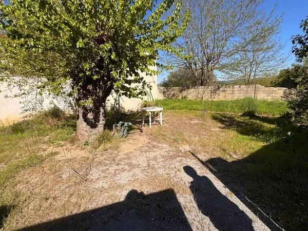 Terrain 153 m²