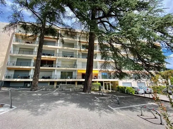 Studio 1 pièce 25 m²