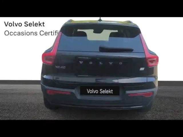 Volvo Xc40 t5 recharge 180 + 82ch ultimate dct 7 — photo 11