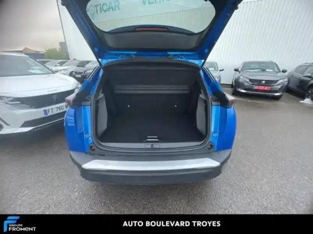 Peugeot 2008 e- 136ch allure pack — photo 21