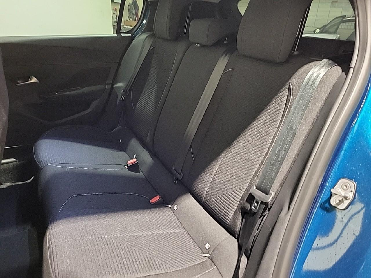 Peugeot 308 hybrid 136 e-dcs6 active pack — photo 13