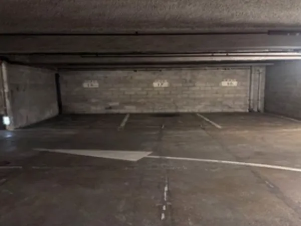 Place de parking sécurisée - Paris 18e - La Chapelle / Marx Dormoy