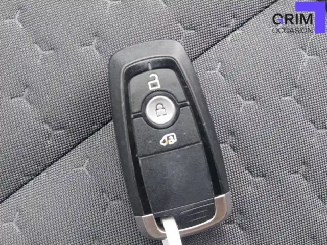Ford Tourneo custom 320 l2h1 2.0 ecoblue 150 ch — photo 26