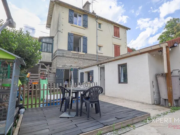 Vends maison de ville - 73 m² - 4 pièces, 3 chambres - Mantes-la-Ville 78711
