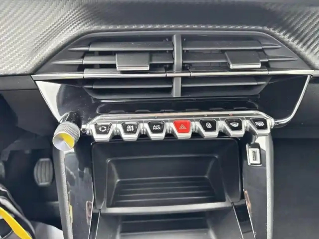 Peugeot 208 puretech 100 s&amp;s bvm6 style — photo 13