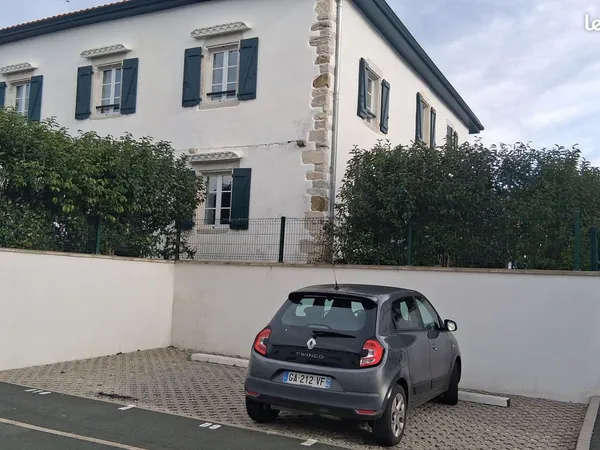 Duplex T4 avec jardinet
