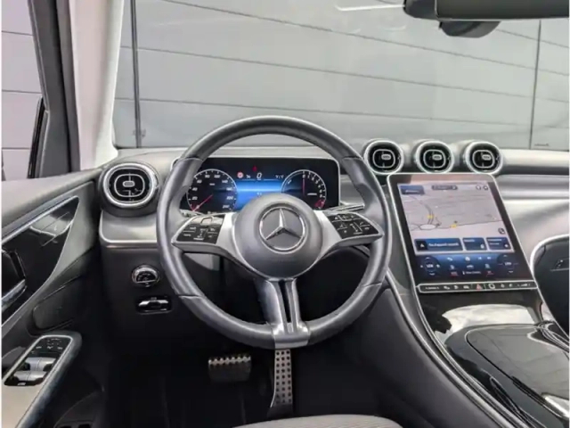 Mercedes Glc 300 e — photo 12