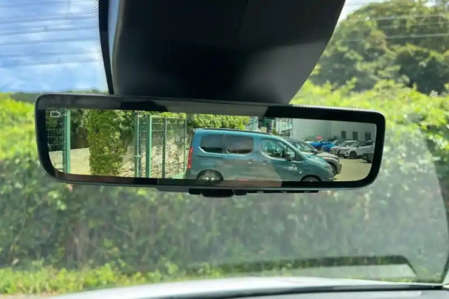 Citroën Berlingo van m diesel 100 ch manuelle — photo 25