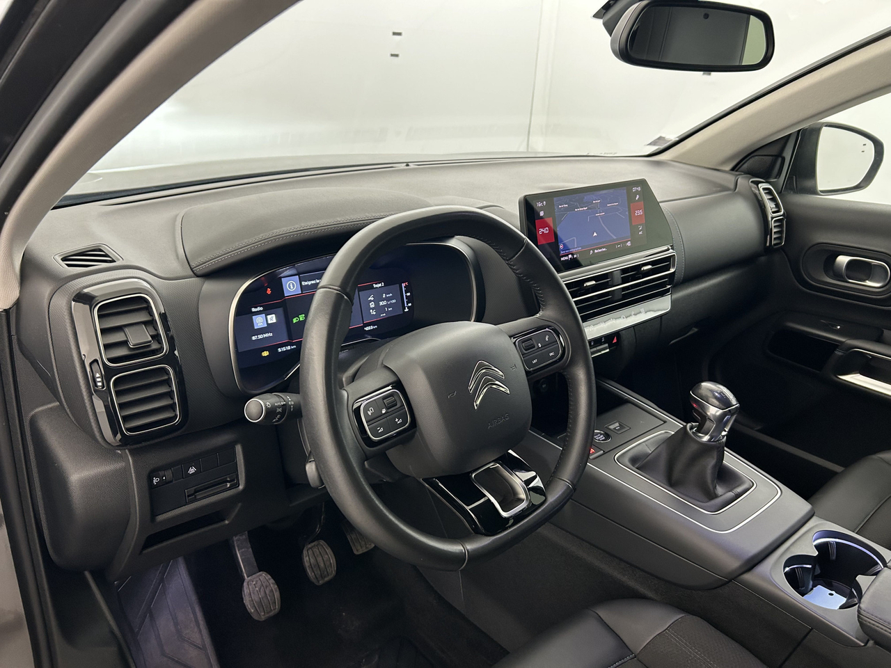 Citroën C5 Aircross — photo 10