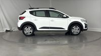 Dacia Sandero 1.0 TCe 90ch Stepway Confort — photo 4
