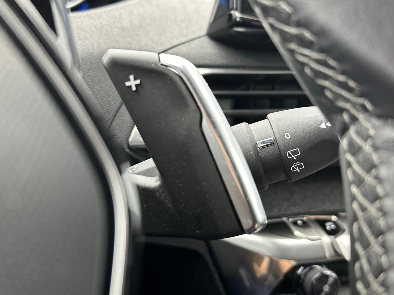 Peugeot 3008 hybrid 225 e-eat8 allure business — photo 19