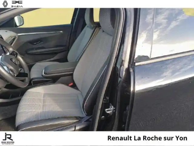 Renault Megane e-tech electric ev60 220ch techno optimum charge -b — photo 3