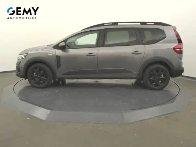 Dacia Jogger tce 110 7 places gsr2 — photo 19