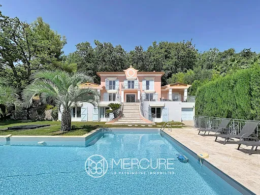 Villa 14 pièces 475 m²
