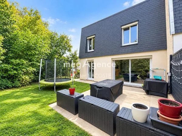 Plaisir, résidence La Boissière, maison de 83 m2, 4 pièces, 3 chambres, terrain 355 m2
