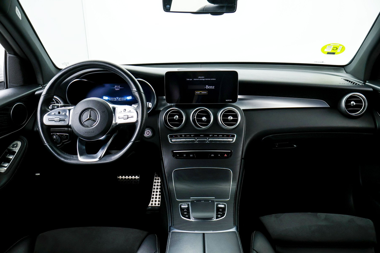 Mercedes GLC — photo 11