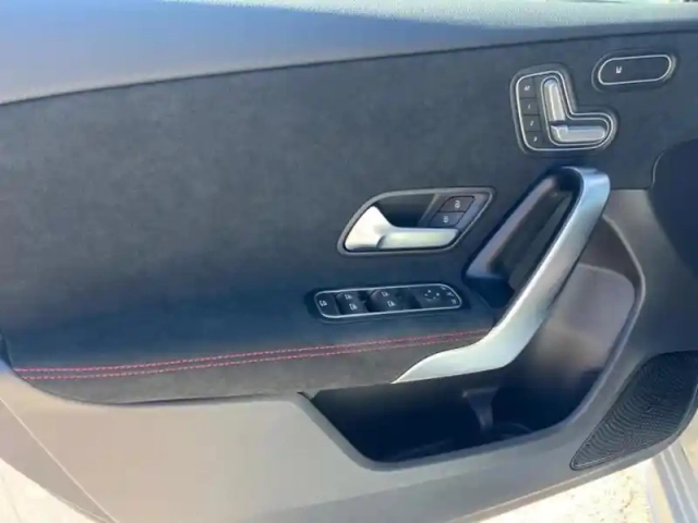 Mercedes Classe A 200 d amg line — photo 10