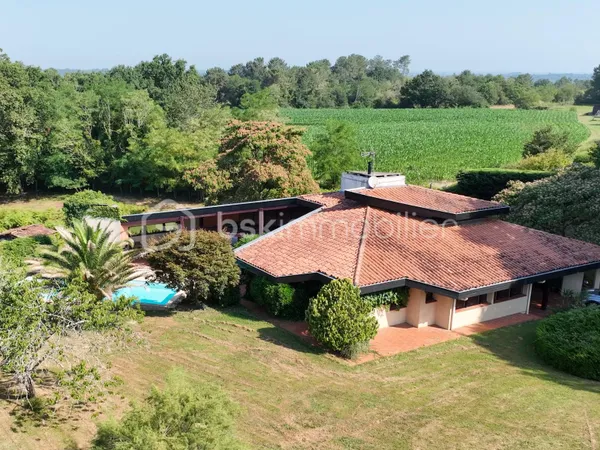 Maison 7 pièces 190 m²