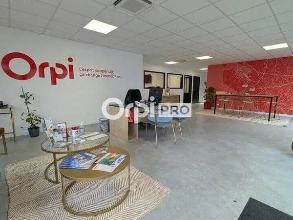 Local commercial 150 m²