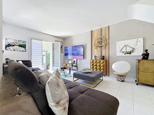 Villa 8 pièces 184 m²