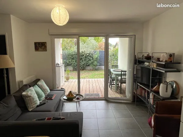 T2 récent et calme avec terrasse et jardin
