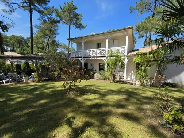 Maison 6 pièces 180 m²