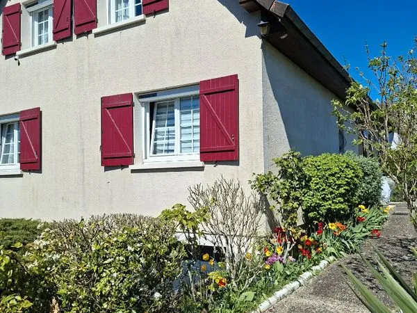 Pavillon 8 pièces 164 m²